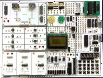 多核單片機(jī)模塊化實(shí)驗(yàn)開發(fā)系統(tǒng)